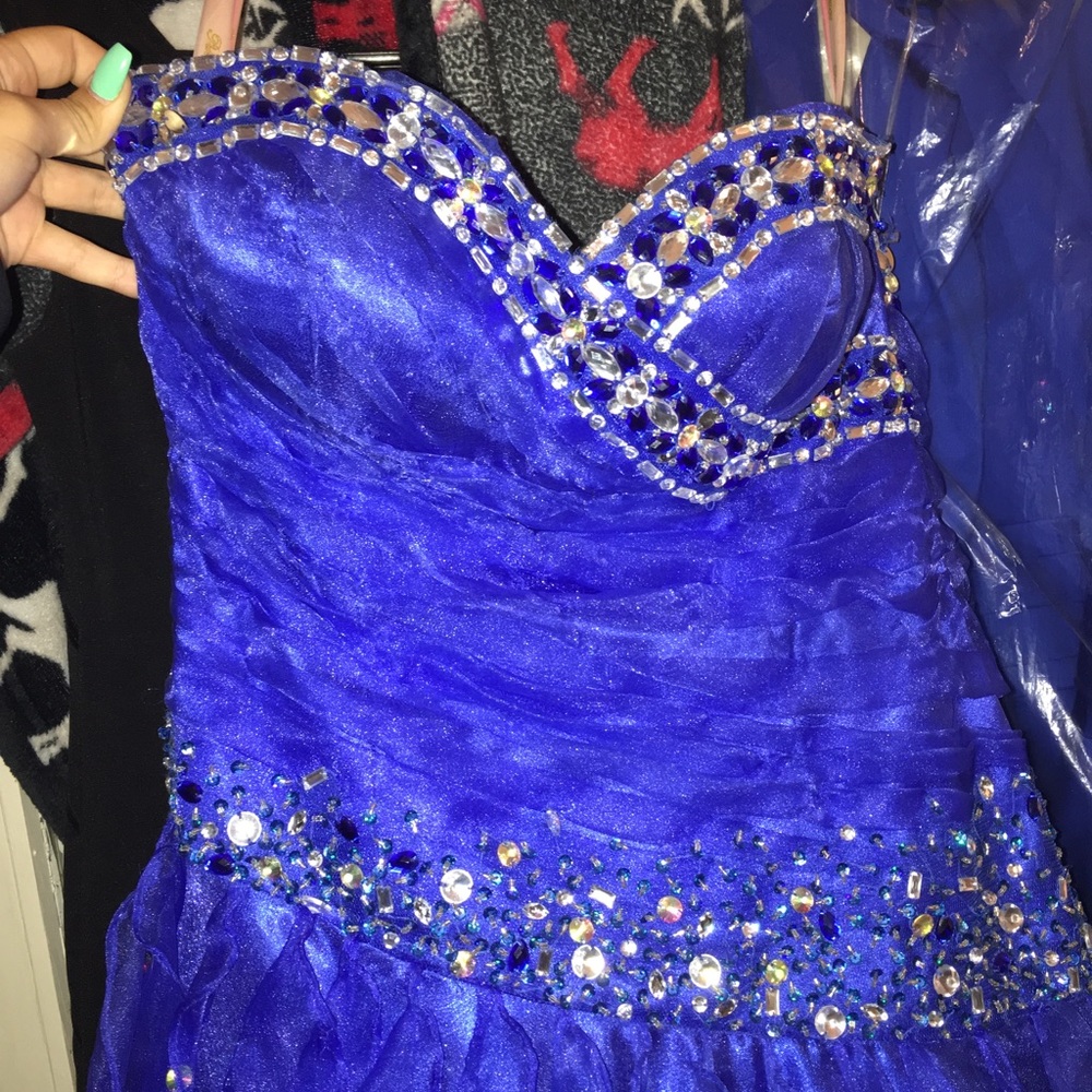 Prom Dress - Picture 2 of 4